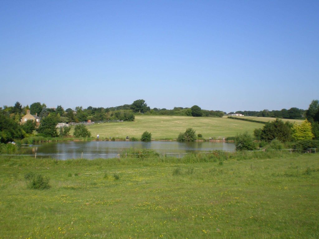 Claverhambury Carp Lakes